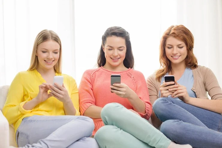 Social Media Girls Forum